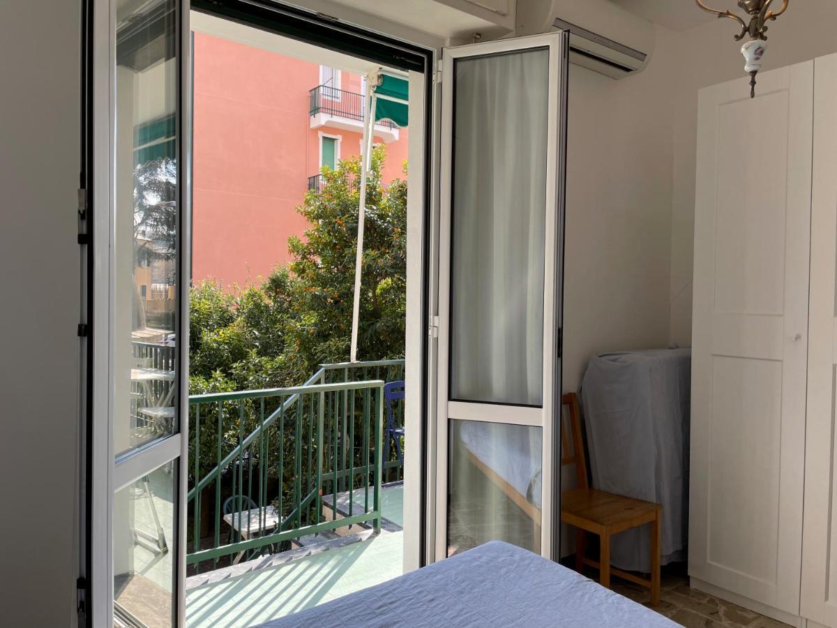Appartamenti Con Giardino E Posto Auto Per Famiglie Finale Ligure Exterior foto